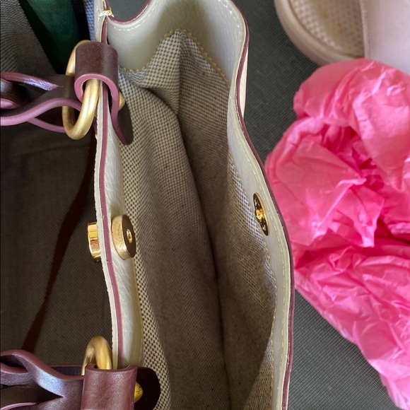 Dooney & Bourke Large Barlow Leather Shoulder Bag - Picture 13 of 15